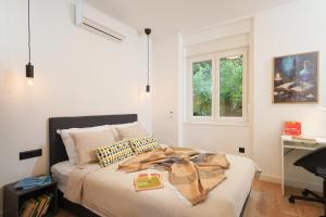 Fabula - Renovated 2-BR Apt with Fast WiFi