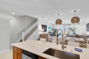 NEW LISTING! Waterfront Villa 35 with boat slip townhouse