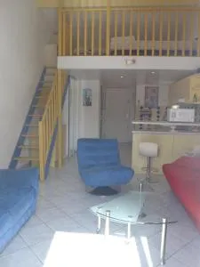 REF 4060 Joli studio mezzanine climatisé - 卡斯特拉斯