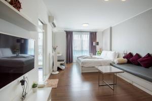 453 8 floor happy room Imm-Aim condo By Pik