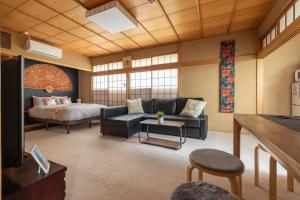 The Ivy Apartments, BEST Location, Yoyogi!!