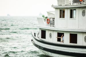 Bhaya Halong Cruises