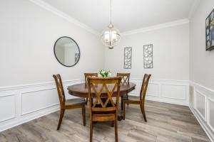3 Bedroom Plus, Lake View Condo, Vista Cay-1008