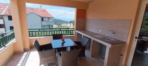 Apartment Garden View Makarska