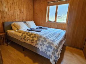 Cozy Cabin near Golden Circle - Private Hot Tub