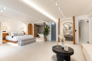 Almiriki Naxos Beachside Living