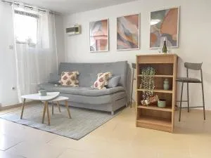 Studio Capon - just a few steps from the sea! - Krasica