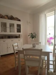 DIMORA BIANCA ROOMS - Pezze di Greco