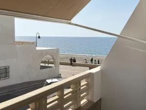 Apartamento a 20 pasos Paseo Marítimo - El Cabo de Gata
