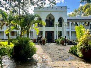 Small World Country Club