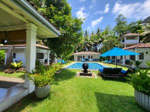 Thalpe Bungalows