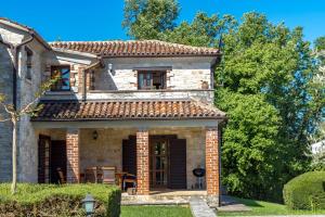 Authentic Retreat in Lush Rural Istria - Villa Fabina 