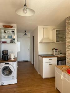 Sanary charmant appartement bord de mer