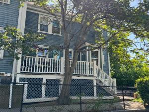 Beautiful 2-Bedroom, 2-Bath Townhouse