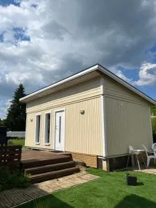 Tiny house with shared pool, max 4 people - Blixtorp