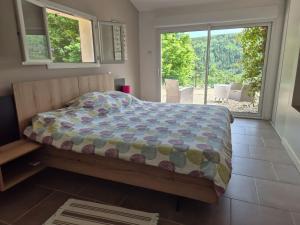 Maisons de vacances Maison charmante avec piscine et jardin a Robiac-Rochessadoule : photos des chambres