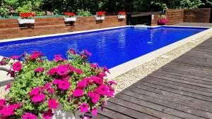 Apart-club Zora - 巴德霍夫斯基库佩莱