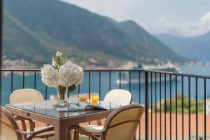 Gorgeous Apartment with Stunning Views