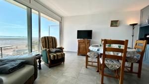 Appt avec vue EXCEPTIONNELLE sur la baie + garage