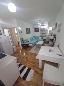 Big Fashion - Central Point