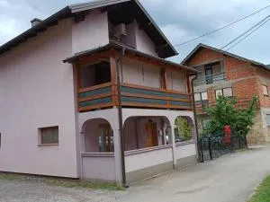 Apartman EMA - Dobroselo