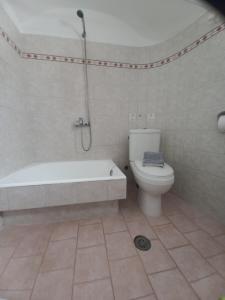 Grannys Home ,mini villa for 4