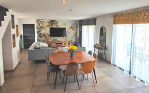 Villa Lou Samagui avec piscine , 4 chambres