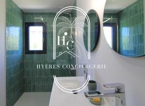 Villa moderne Giens proche plage piscine climatisation Wifi By HC