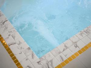 PRIVATE-POOL Swim-Up Suite Pattaya Jomtien Copacabana