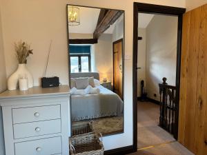 Number Three, Yard 12 Kendal