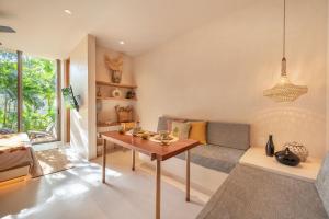 Amazing 1BR Tulum Jungle with Restaurant, Pool and Gym