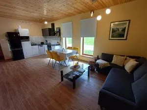 SKANDI Vendégház - Feldebrő