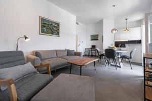 Central located house PORAT