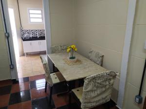 Pousada-Flat-Kitnet Mobiliada c Sala e 40m2 de conforto