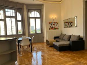 F14 Apartman