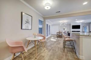 The Jasper Abode - 10 mins to Galleria - Peaceful