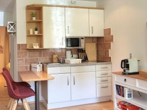 Charysma - Rosso-Suite, warmes & stilvolles Design, Terrasse, Parkplatz