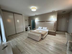 Krioneri Suites Parga