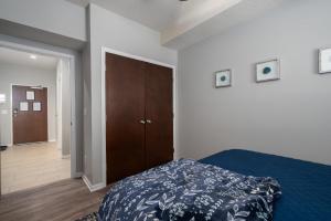 HUGE New Apartment, Free Parking, Near Mayo!