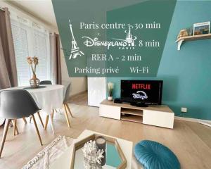 Appartements Le VanGogh - grand studio Disney 8 minutes : photos des chambres