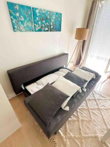 Appartements Le VanGogh - grand studio Disney 8 minutes : photos des chambres