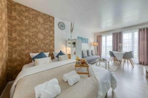 Appartements Le VanGogh - grand studio Disney 8 minutes : photos des chambres