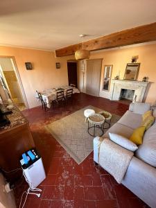 Appartements Charmant T3 au coeur de la vieille ville : photos des chambres