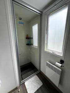 Grand Mobil Home Tout Confort pour 6 personnes - Camping Les Oyats 4 étoiles