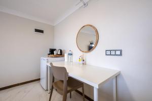 Select Cunda Guest House - Sea View Room with Private Veranda in Cunda Island