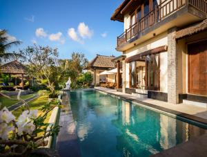 Balangan Beach Villa