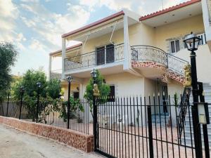 Apartment near the Beach Paradise Mikra Mantinia I