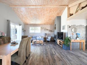 Maisons de vacances Maison Familiale a Saint-Clement, Proche Plage, Jardin, Cheminee, BBQ, 3 Ch, Internet - FR-1-434-114 : photos des chambres