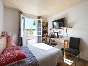 Maisons de vacances Maison Familiale a Saint-Clement, Proche Plage, Jardin, Cheminee, BBQ, 3 Ch, Internet - FR-1-434-114 : photos des chambres