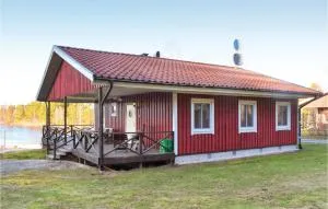 3 Bedroom Amazing Home In Holmsjö - Gullabo
